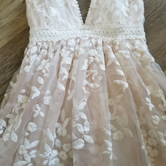 Aakaa White Ivory Embroidery Mesh Party Cocktail Evening Dress Size Small - Picture 3 of 9